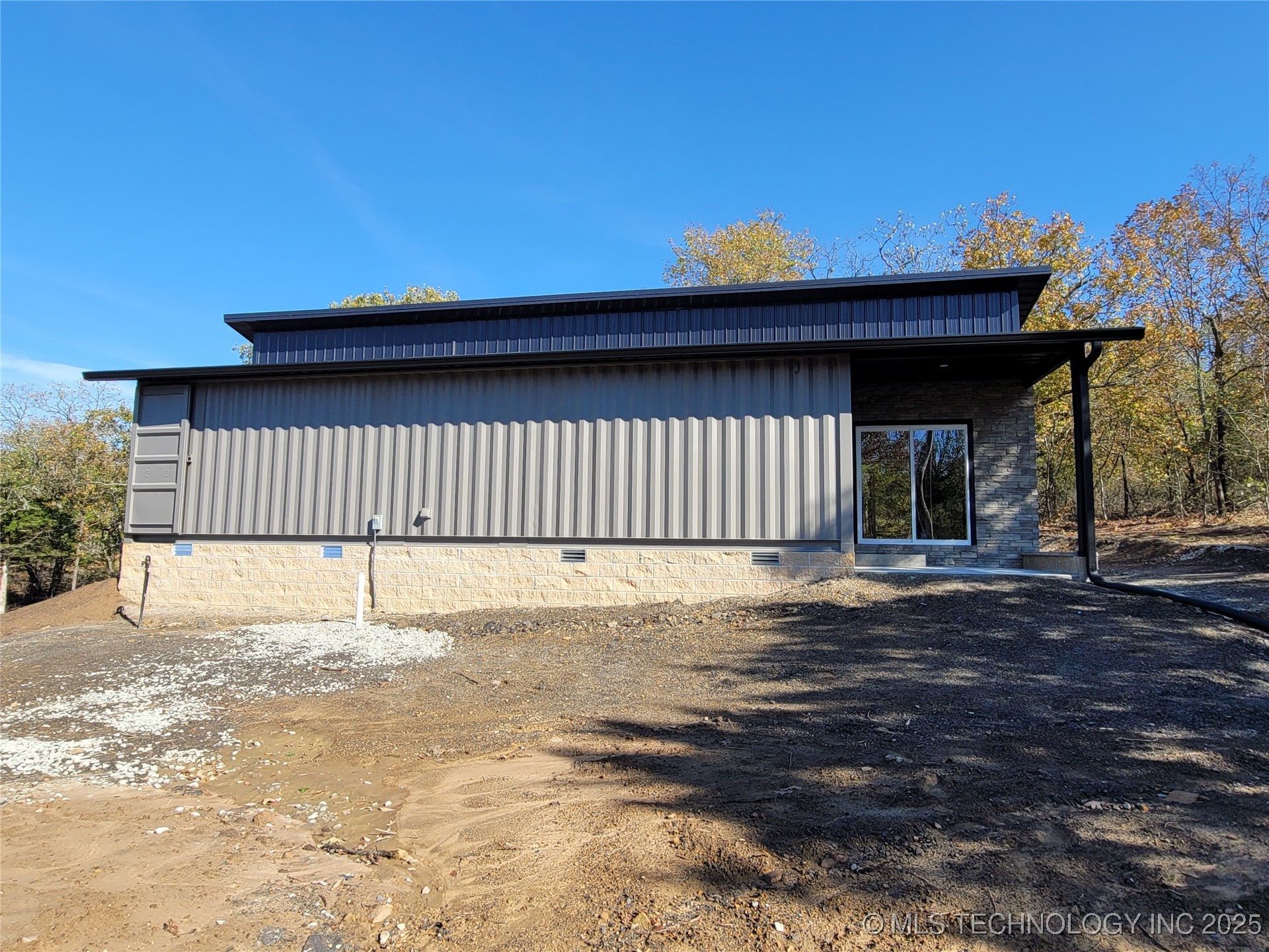 116401 S 4299 Road Property Photo 9