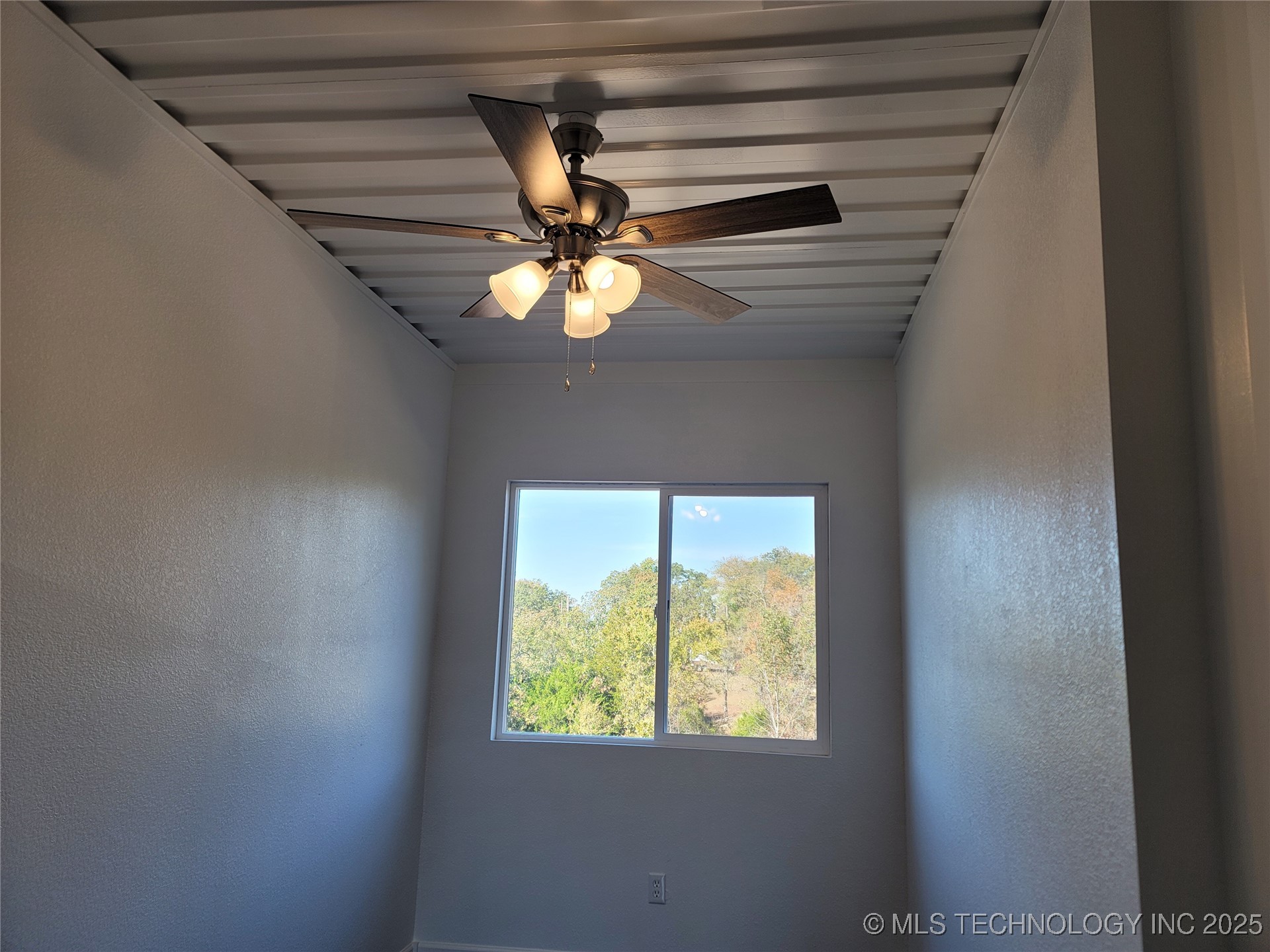116401 S 4299 Road Property Photo 26