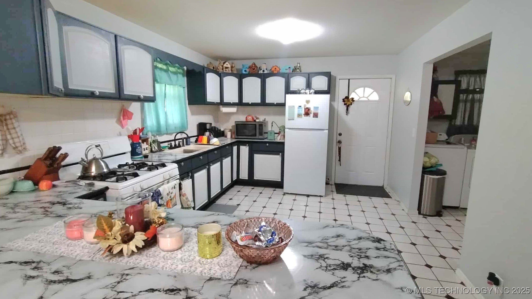 77511 S 4715 Property Photo 10