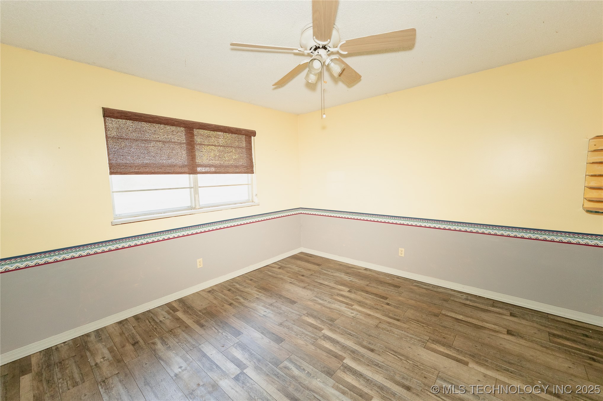 301 W Burkhart Property Photo 18