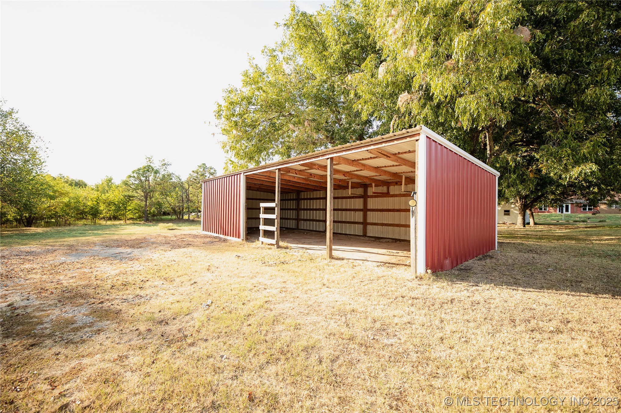 301 W Burkhart Property Photo 21