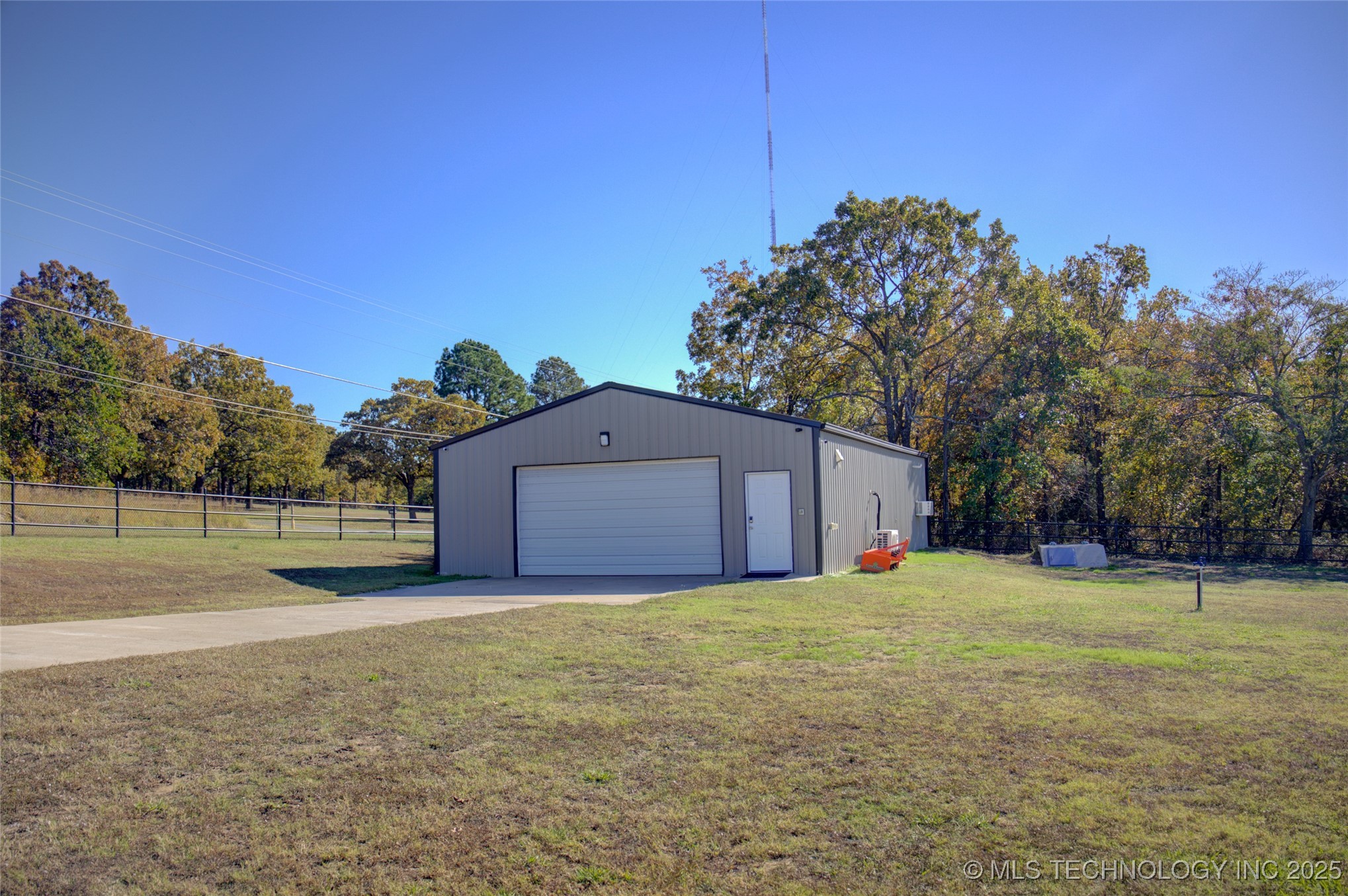 3334 N State Hwy 97 Property Photo 5