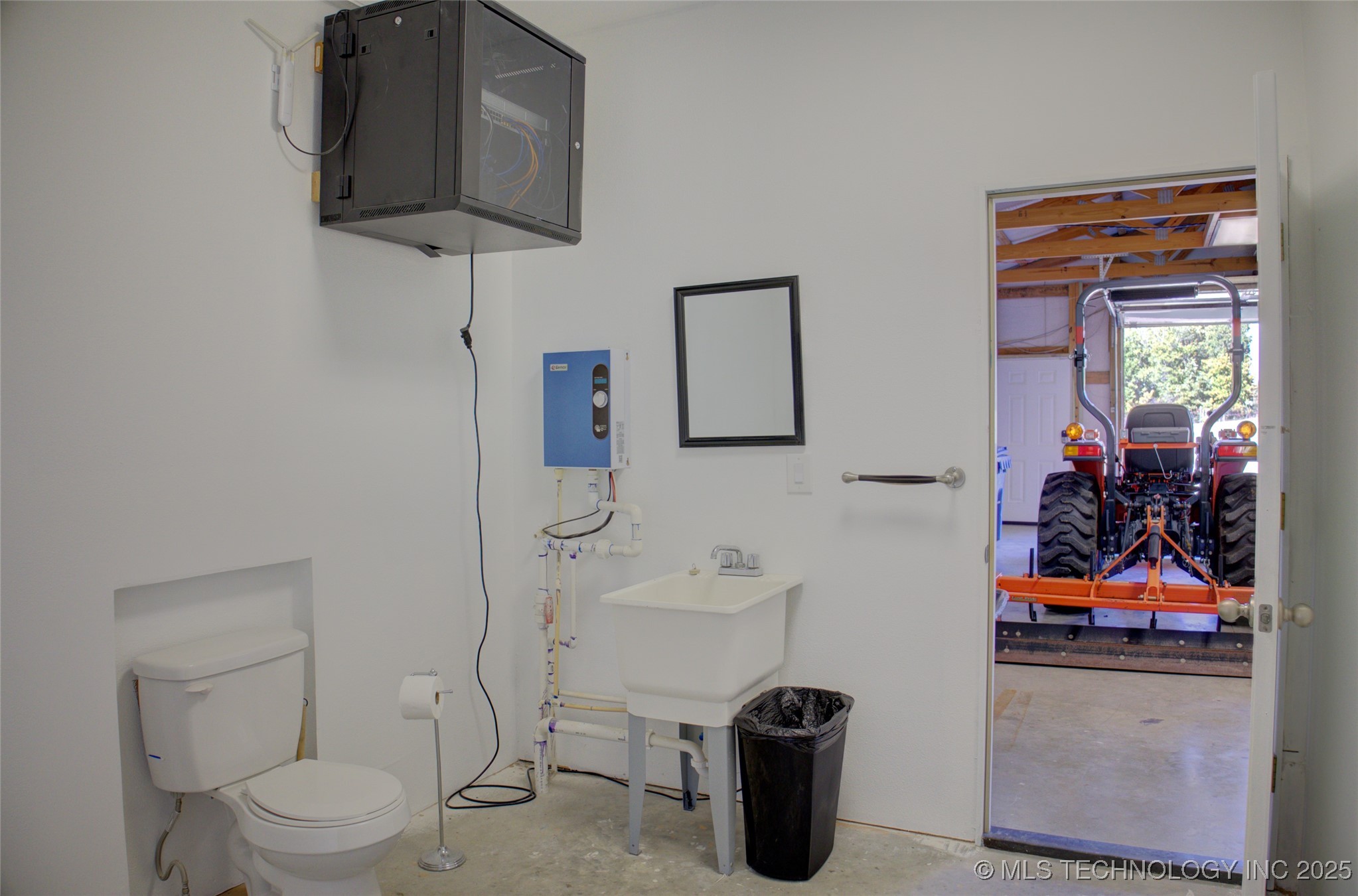 3334 N State Hwy 97 Property Photo 76