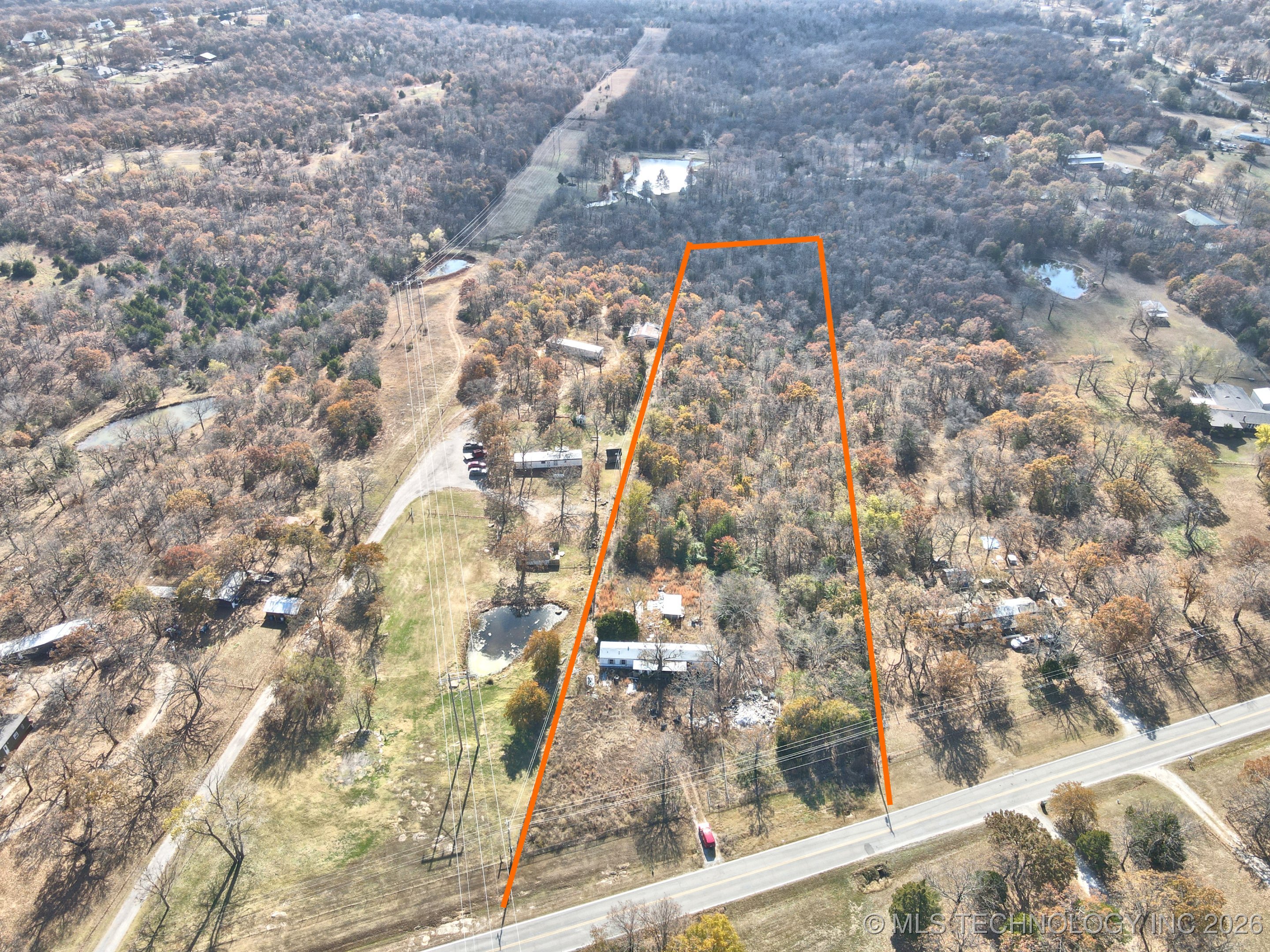 21402 W Coyote Trail Property Photo 2