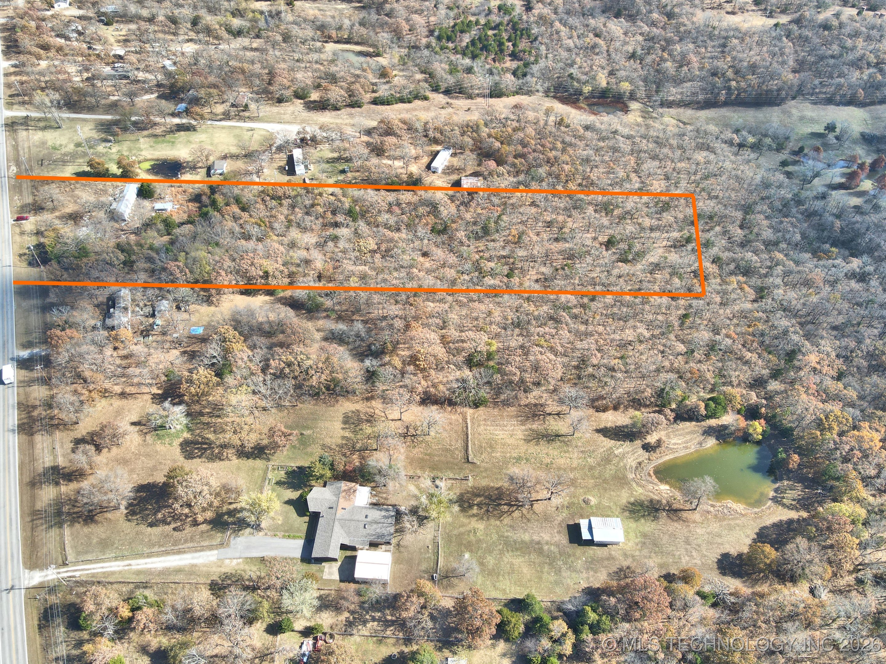 21402 W Coyote Trail Property Photo 4