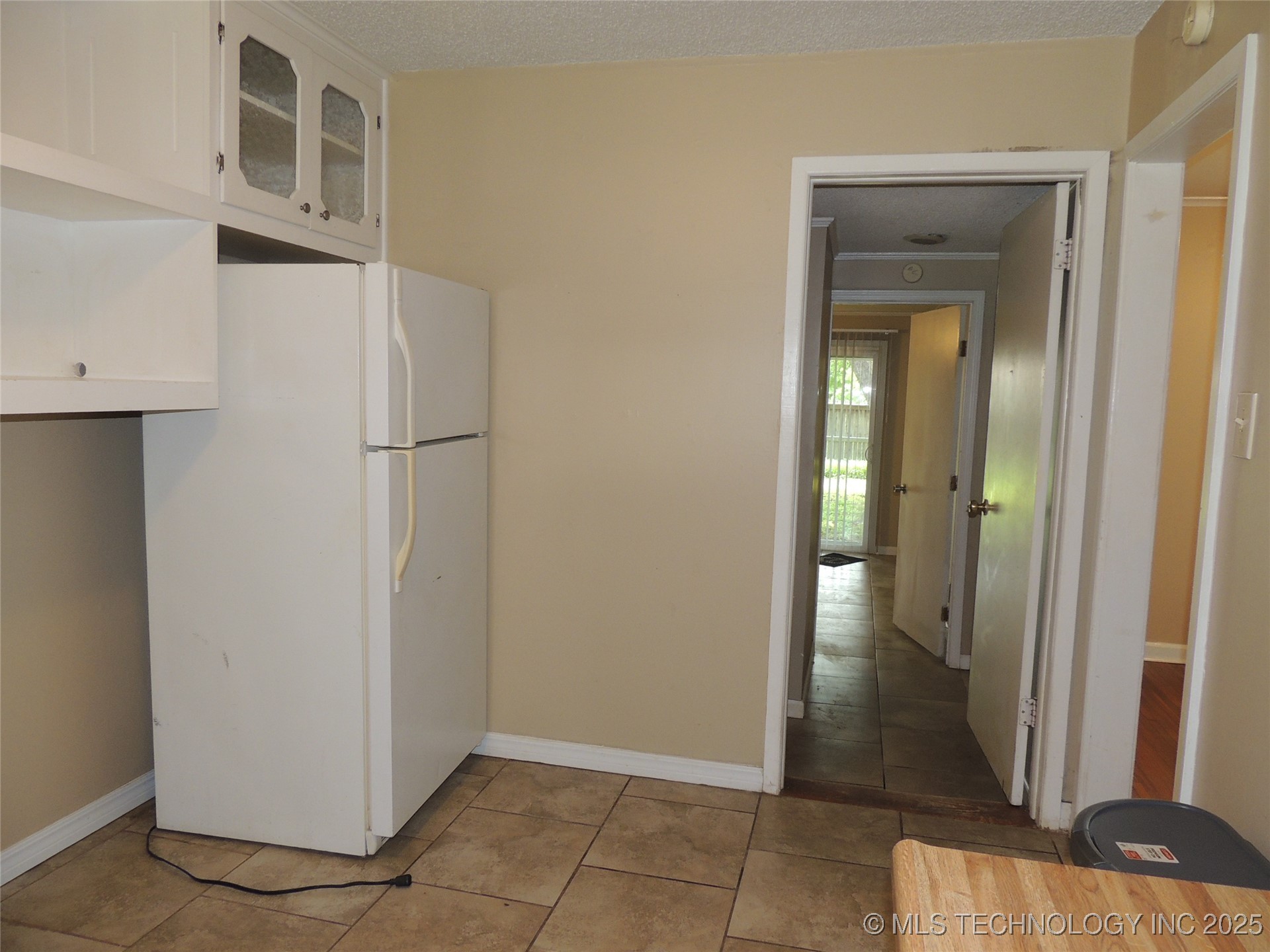 4961 S Madison Avenue Property Photo 12