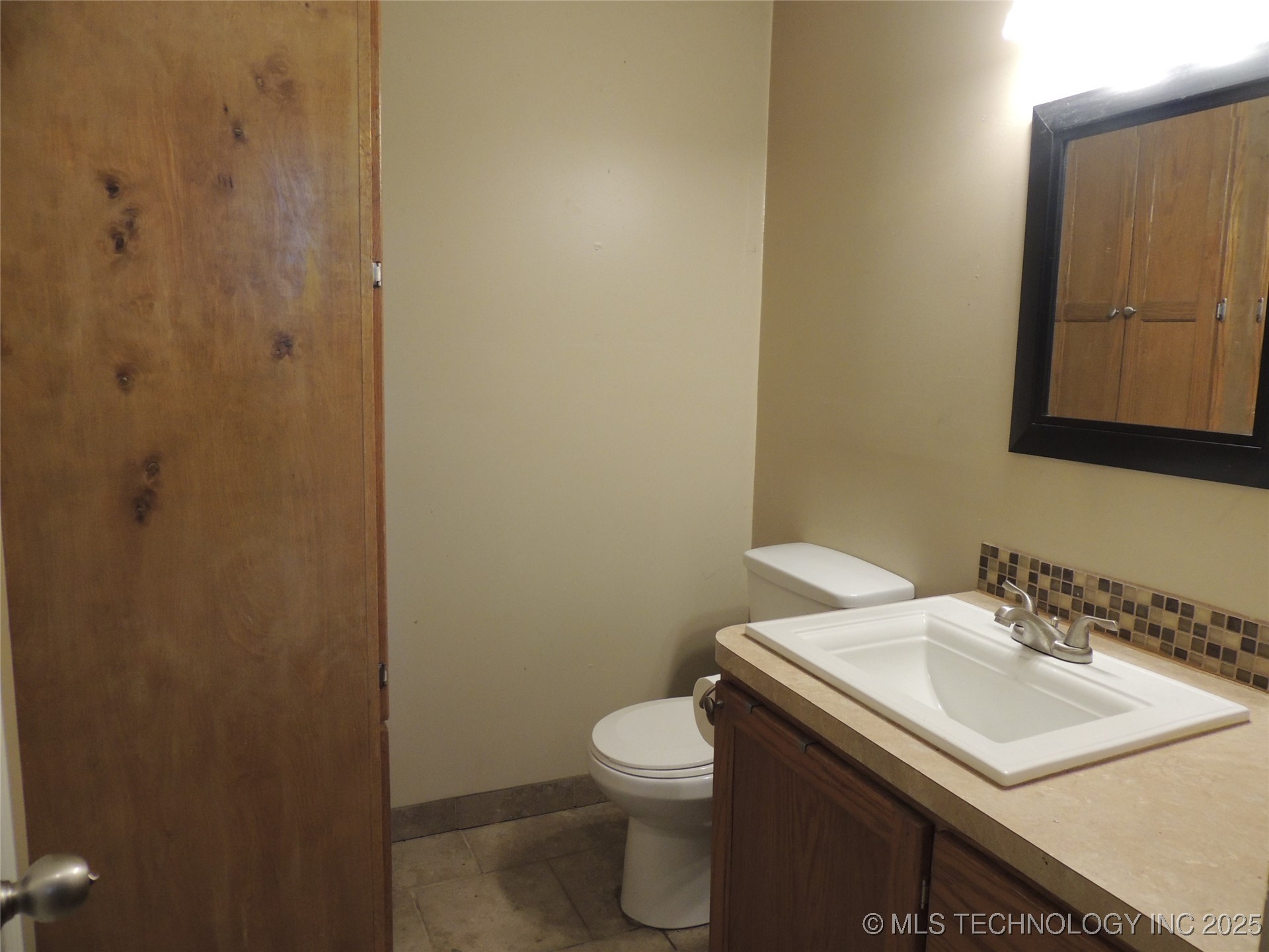 4961 S Madison Avenue Property Photo 21