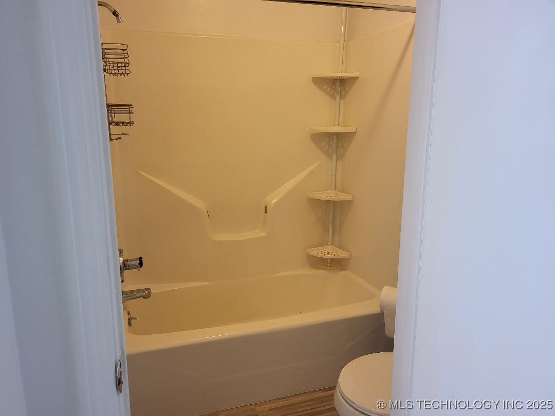 506 Garden Lane Property Photo 15