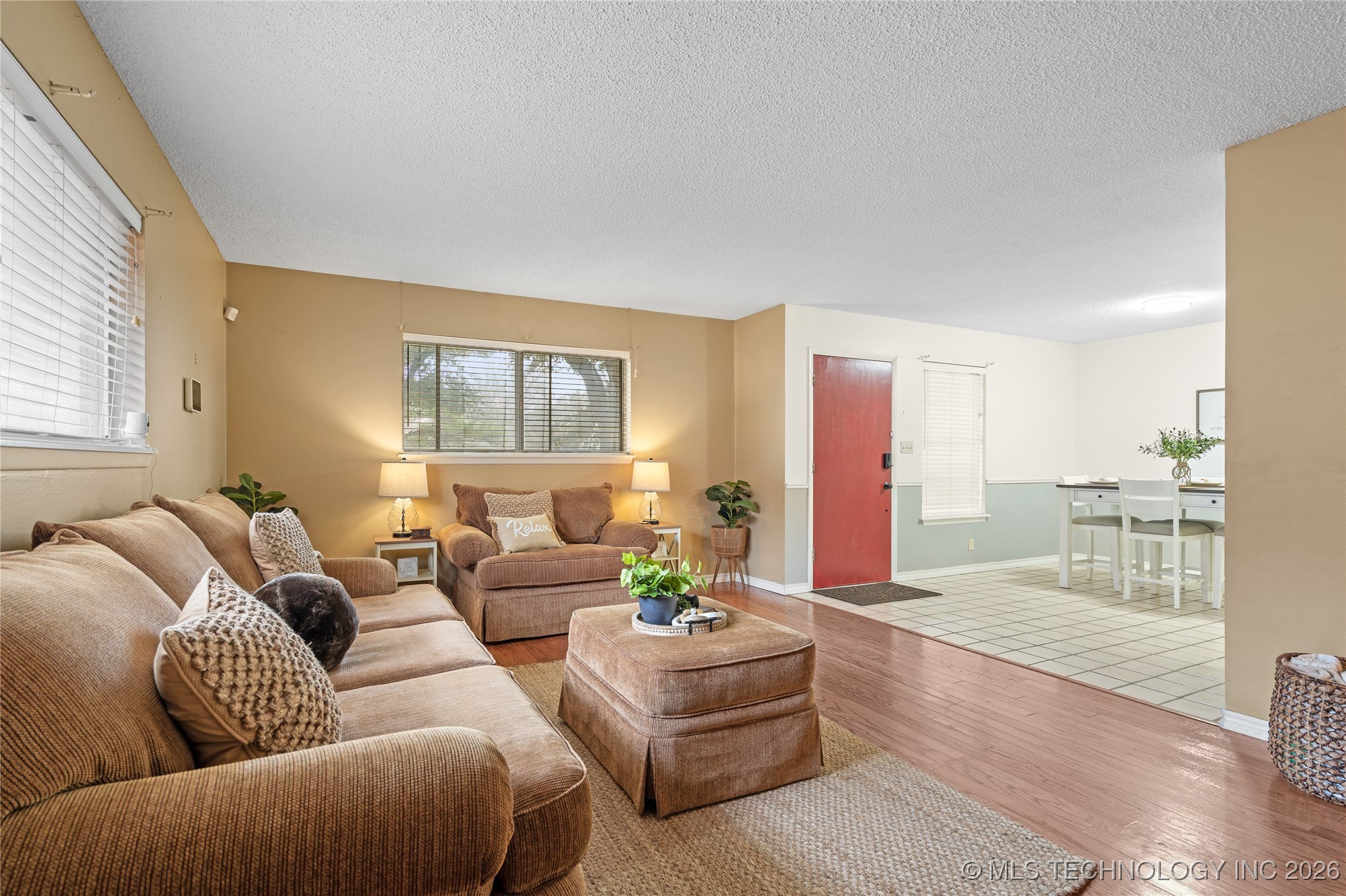 703 Cottonwood Street Property Photo 4