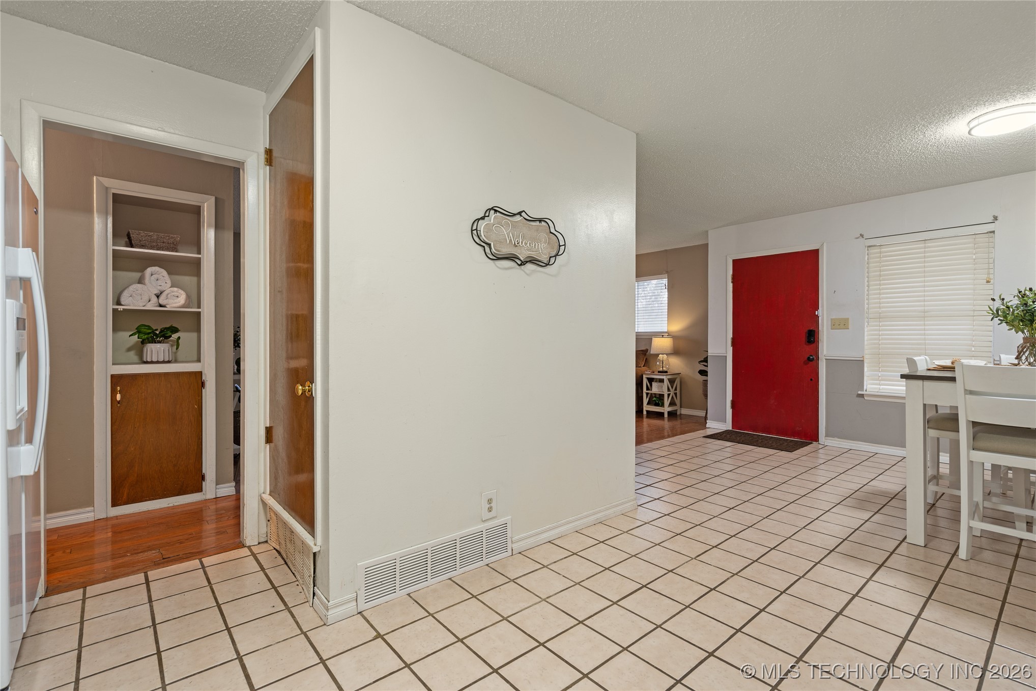 703 Cottonwood Street Property Photo 9