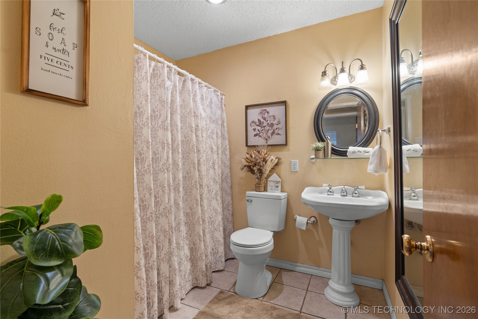 703 Cottonwood Street Property Photo 19