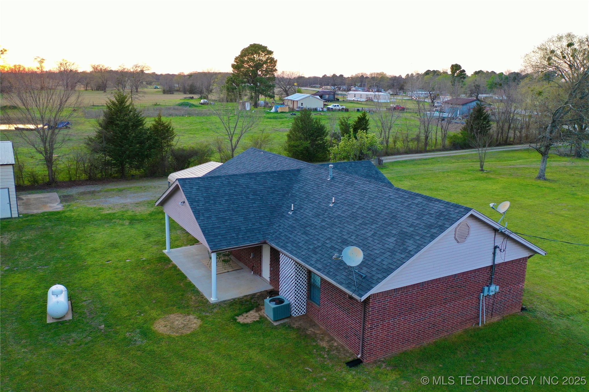 11634 Ok-3 Property Photo 2