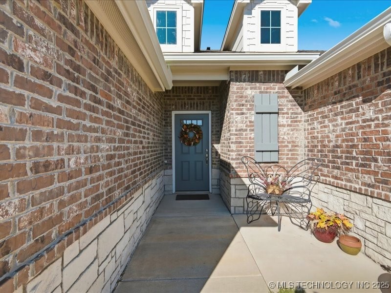 7211 E 131st Place S Property Photo 3