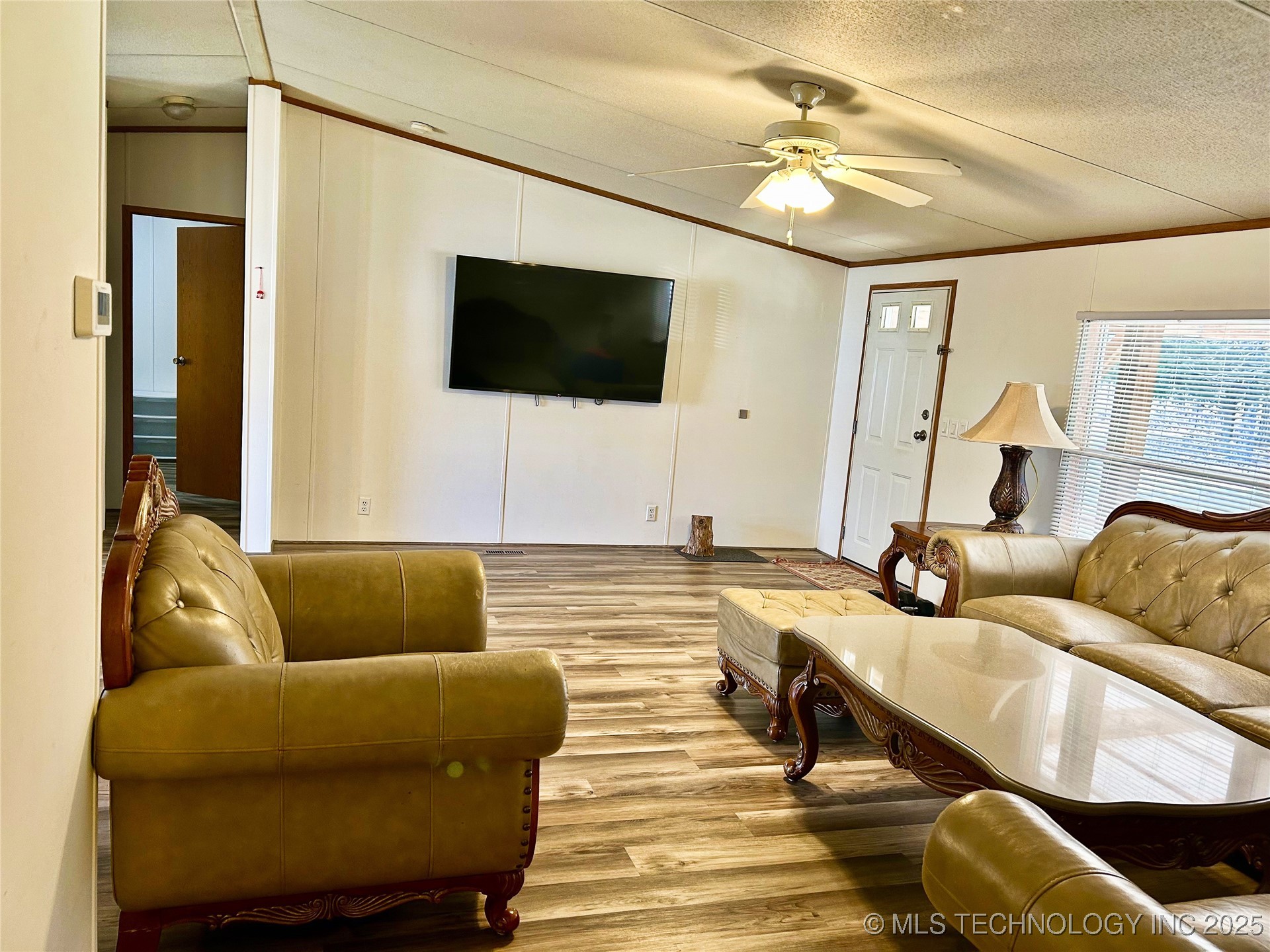 476359 E 791 Road Property Photo 5