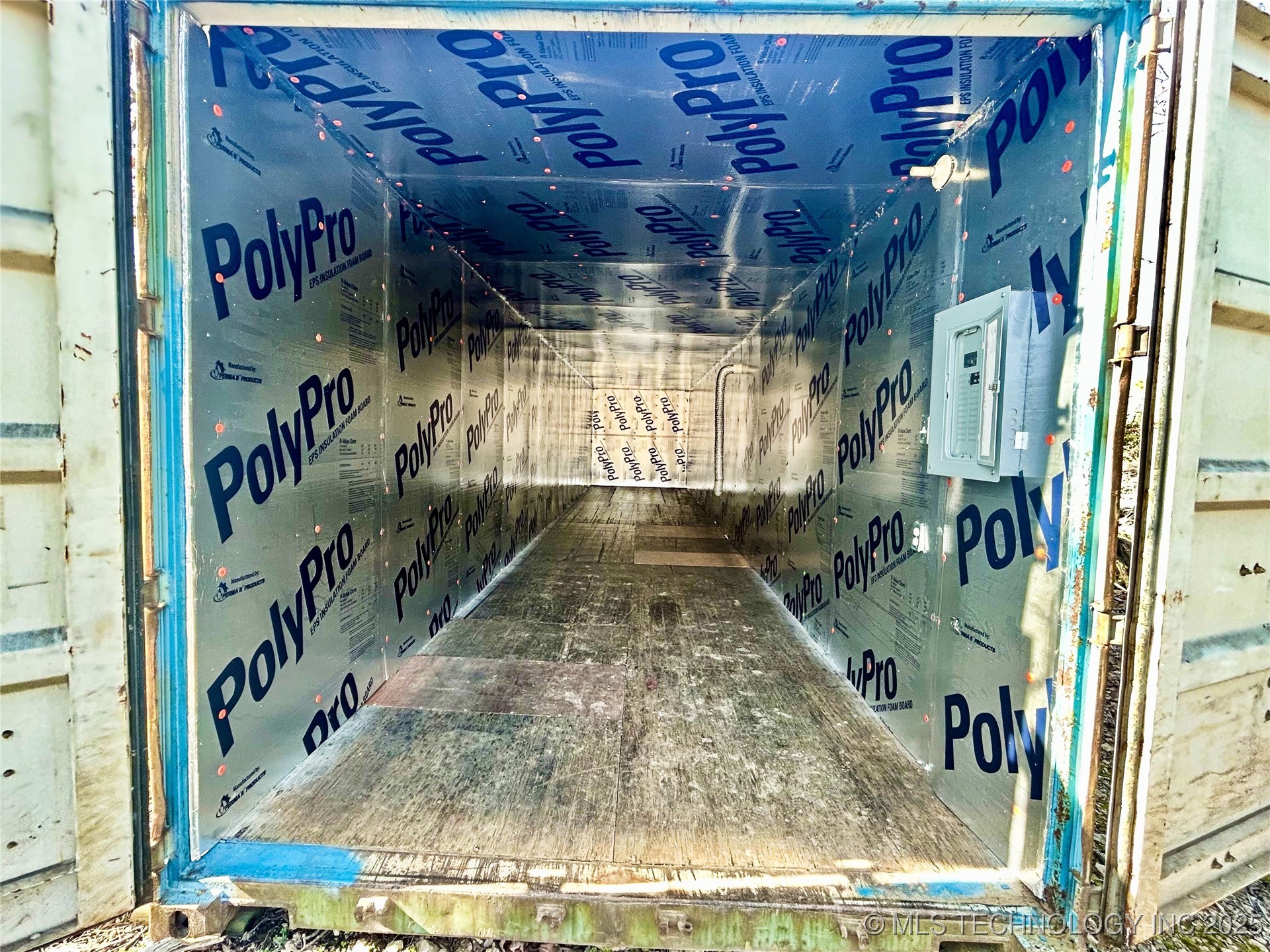 476359 E 791 Road Property Photo 24