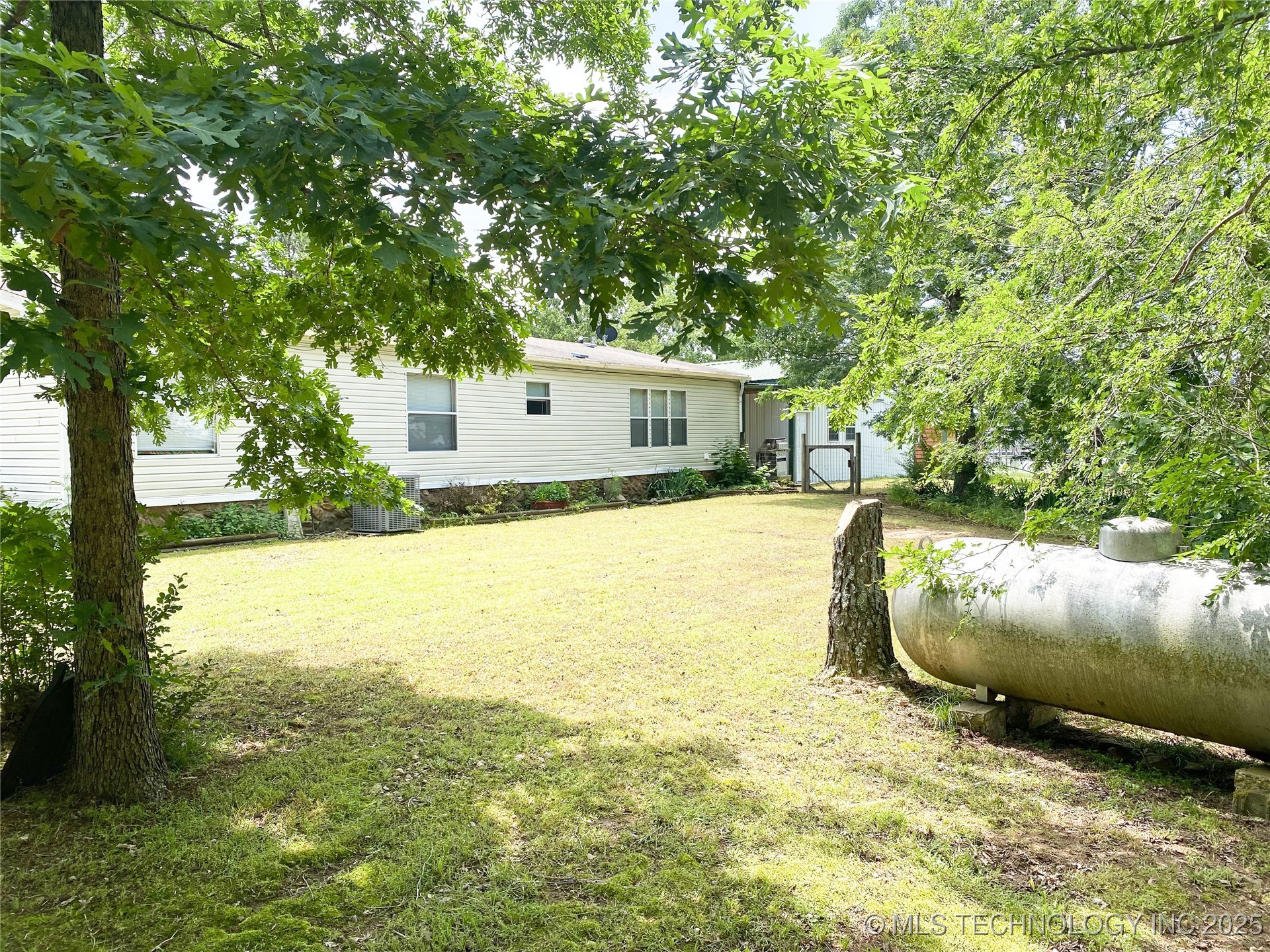 476359 E 791 Road Property Photo 44