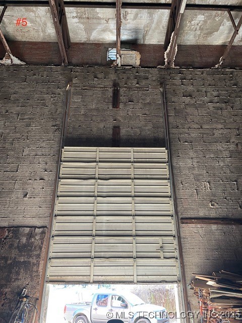 305 B Se Property Photo 5