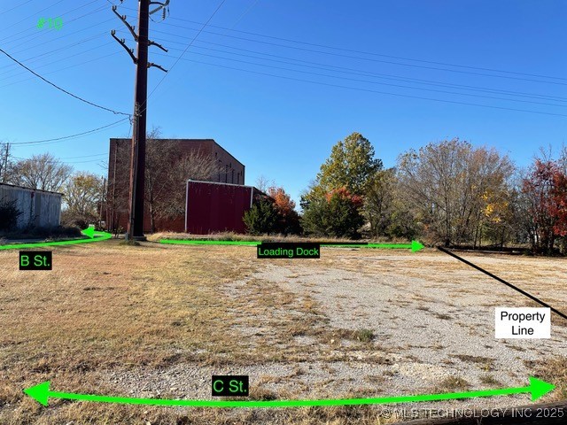 305 B Se Property Photo 10