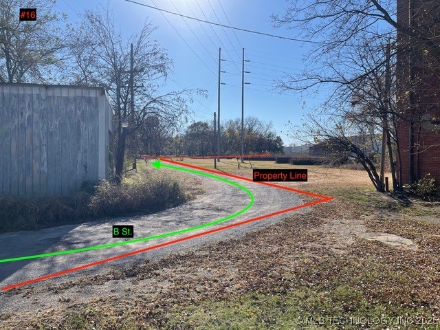 305 B Se Property Photo 16