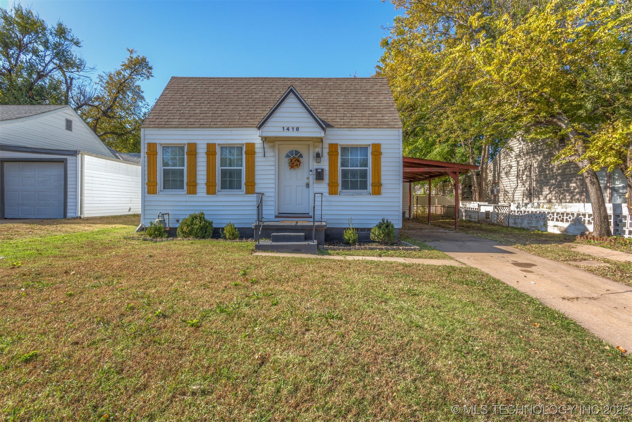 1418 S Pittsburg Avenue Property Photo 1