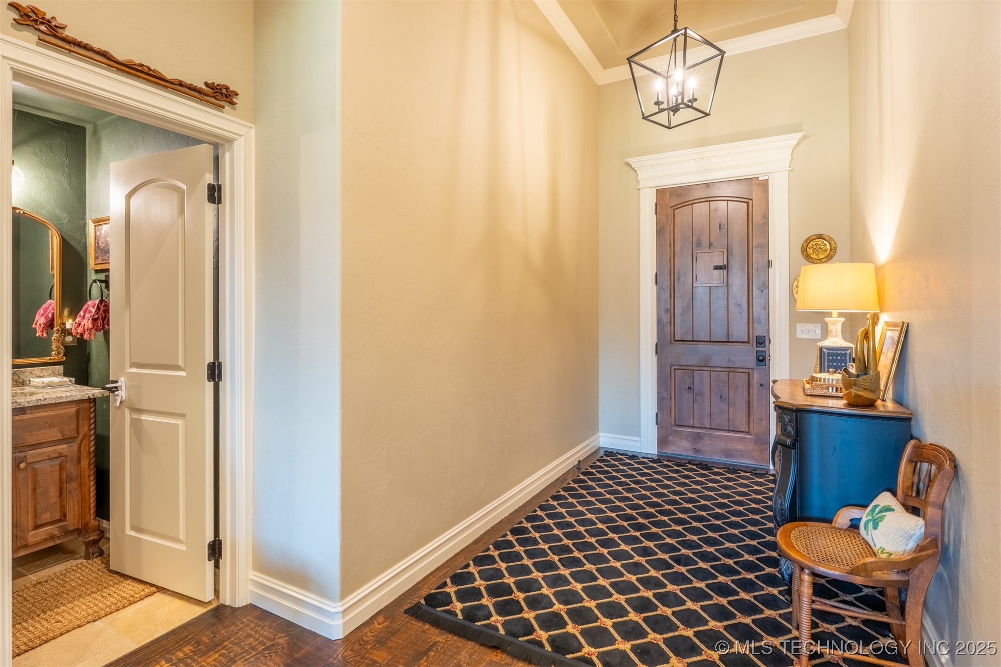 2923 E Portland Street Property Photo 10