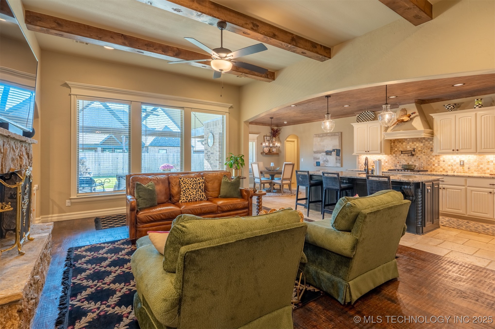 2923 E Portland Street Property Photo 11