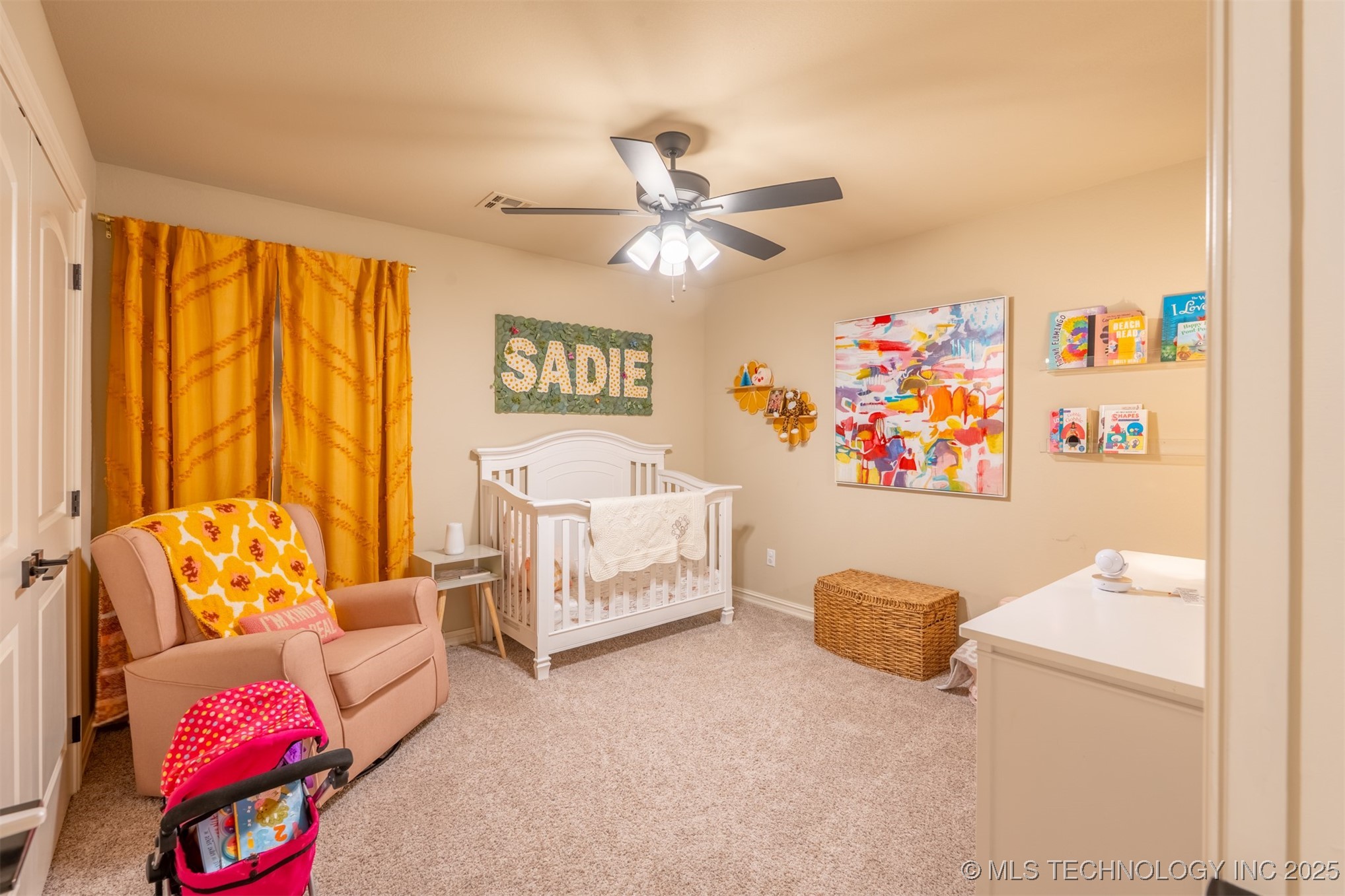 2923 E Portland Street Property Photo 26