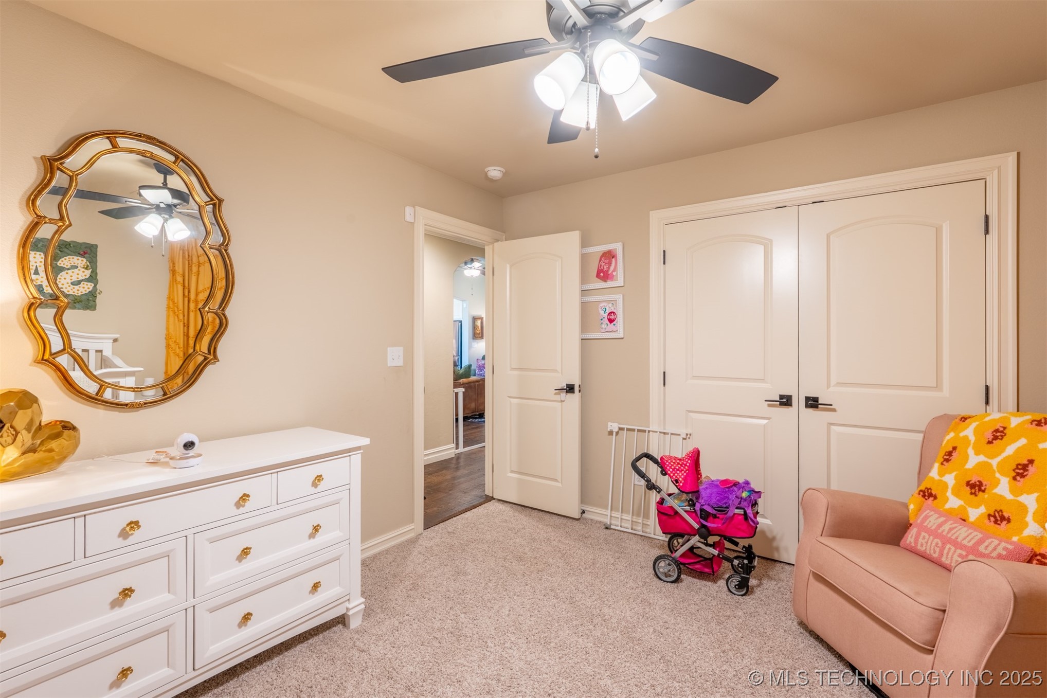 2923 E Portland Street Property Photo 27