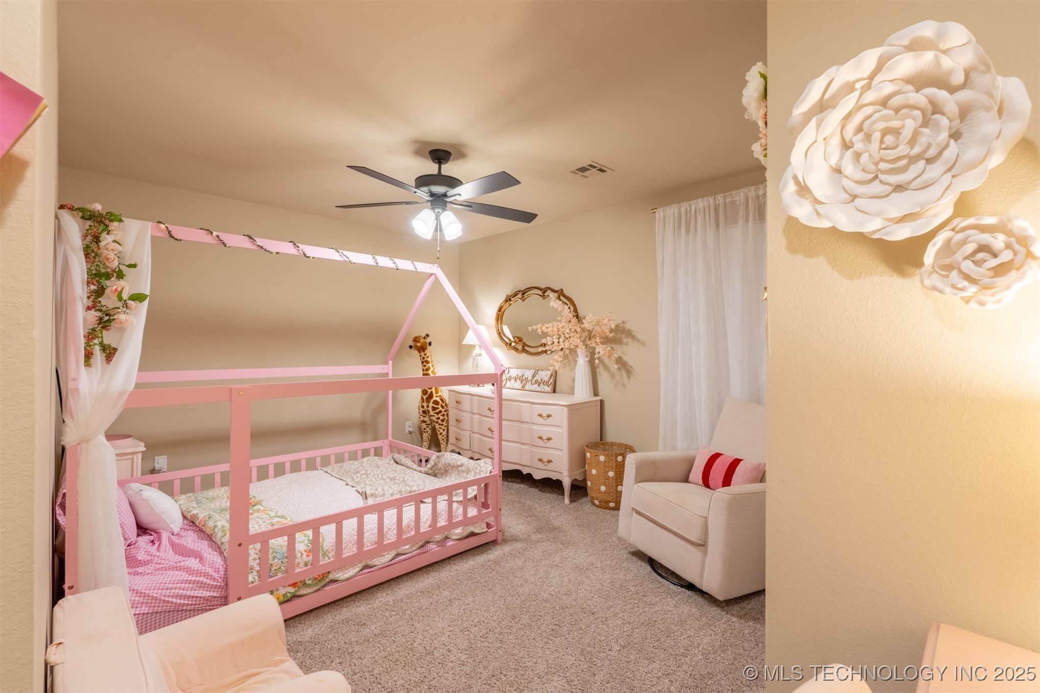 2923 E Portland Street Property Photo 28