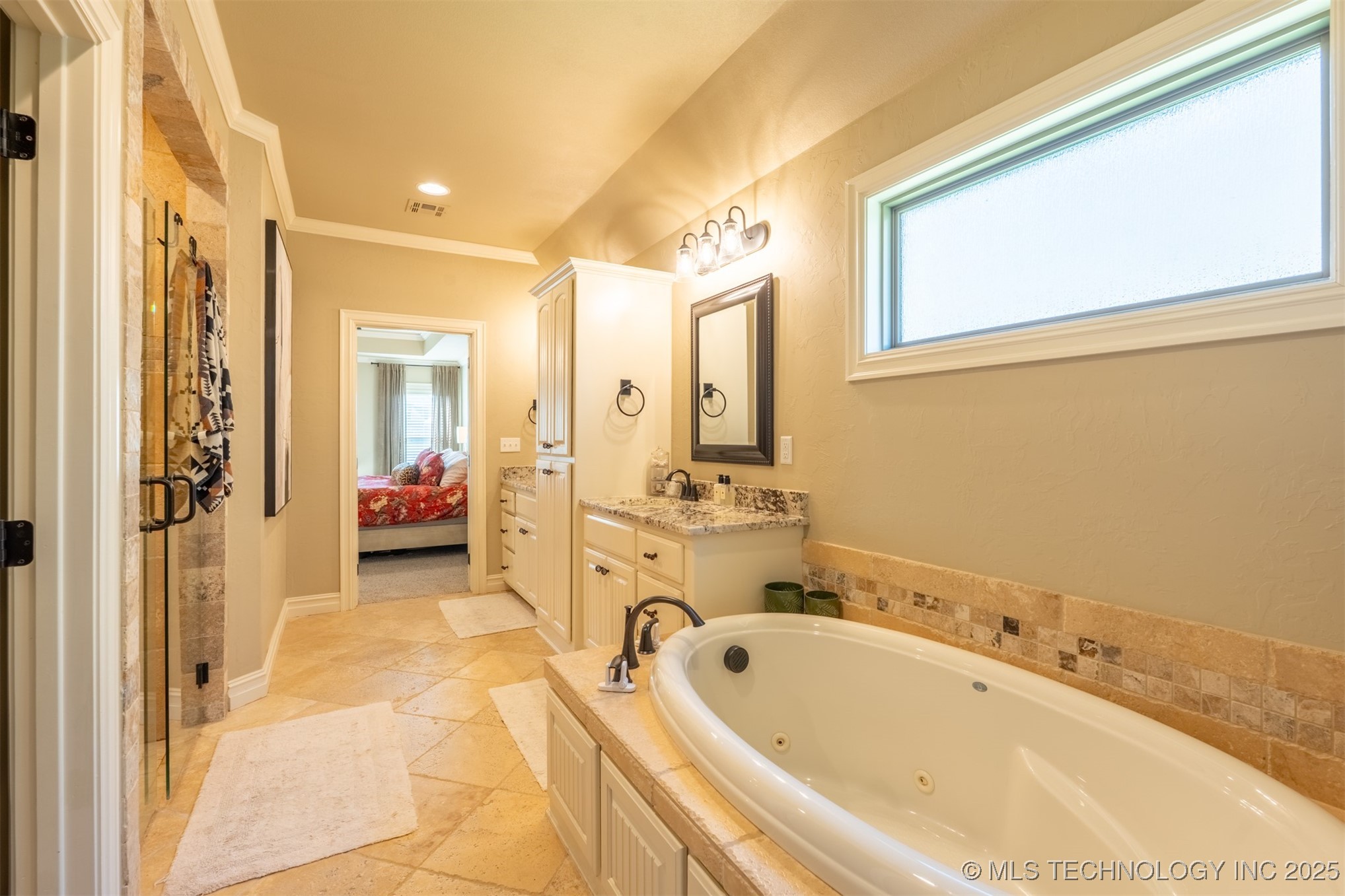 2923 E Portland Street Property Photo 45