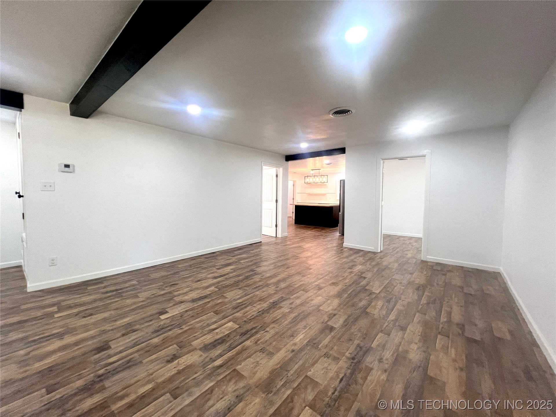 563 W Chambers Road Property Photo 20