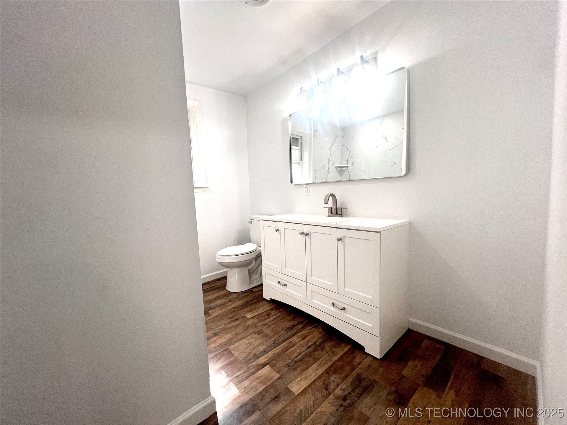 563 W Chambers Road Property Photo 39