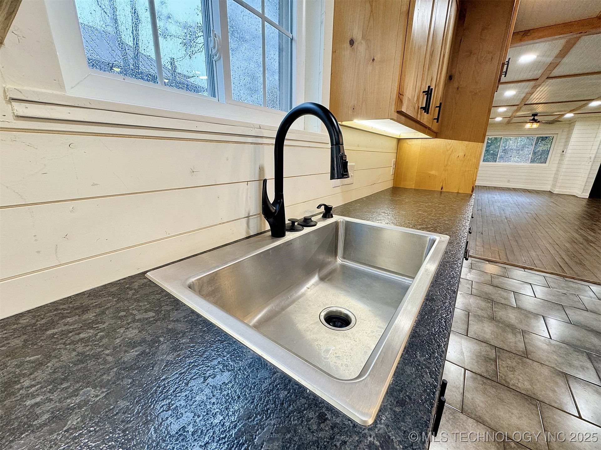 1420 W Broadway Street Property Photo 27