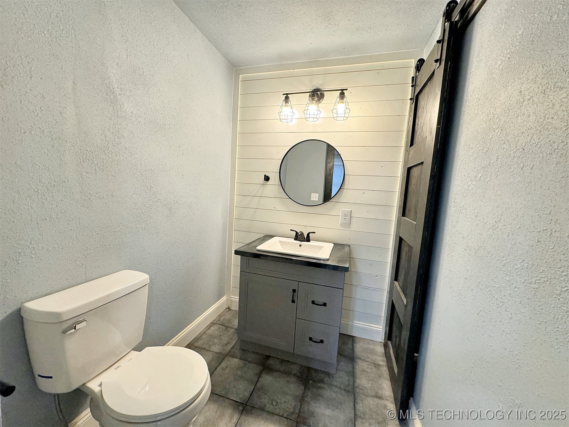 1420 W Broadway Street Property Photo 34