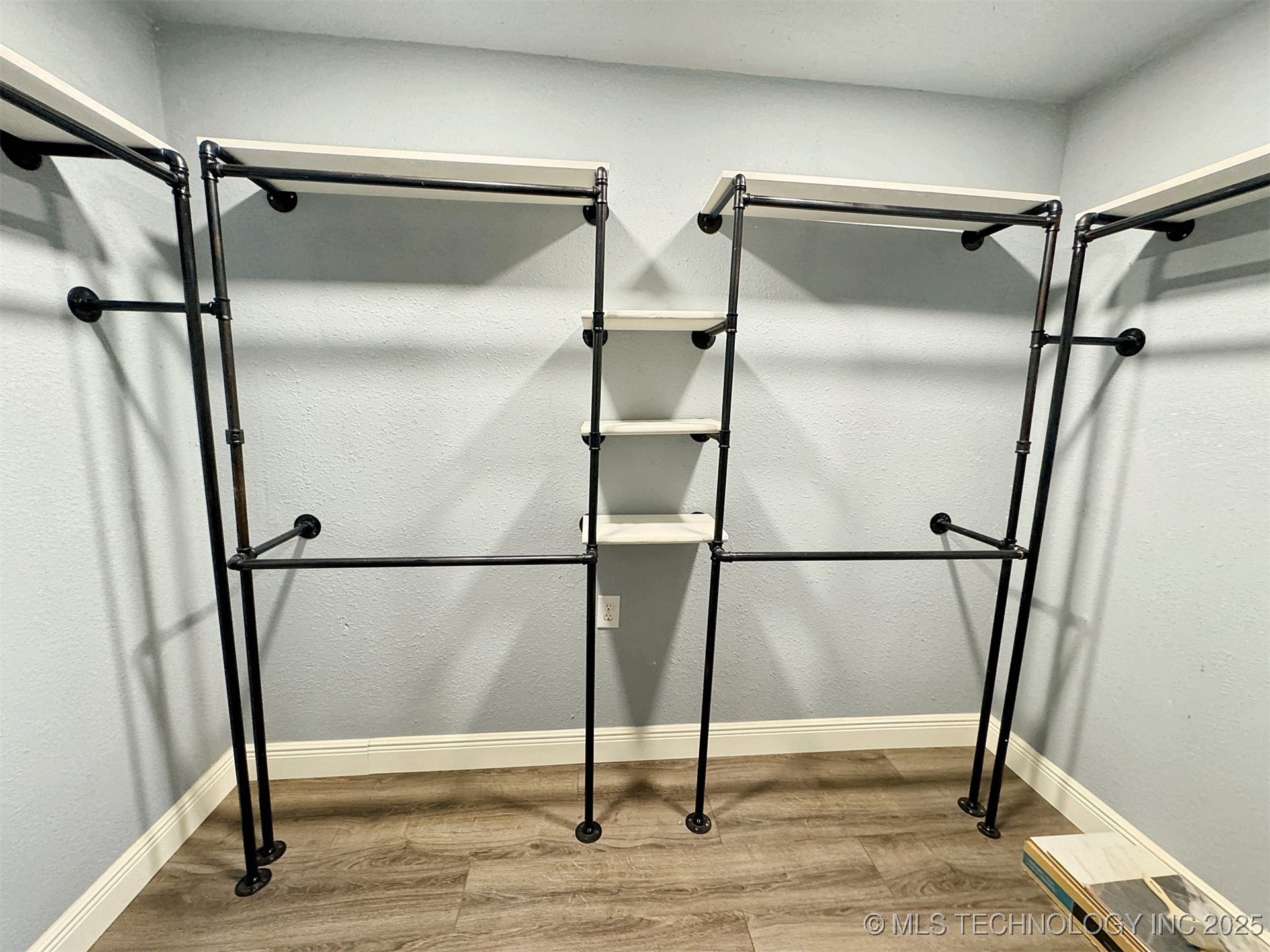 1420 W Broadway Street Property Photo 46