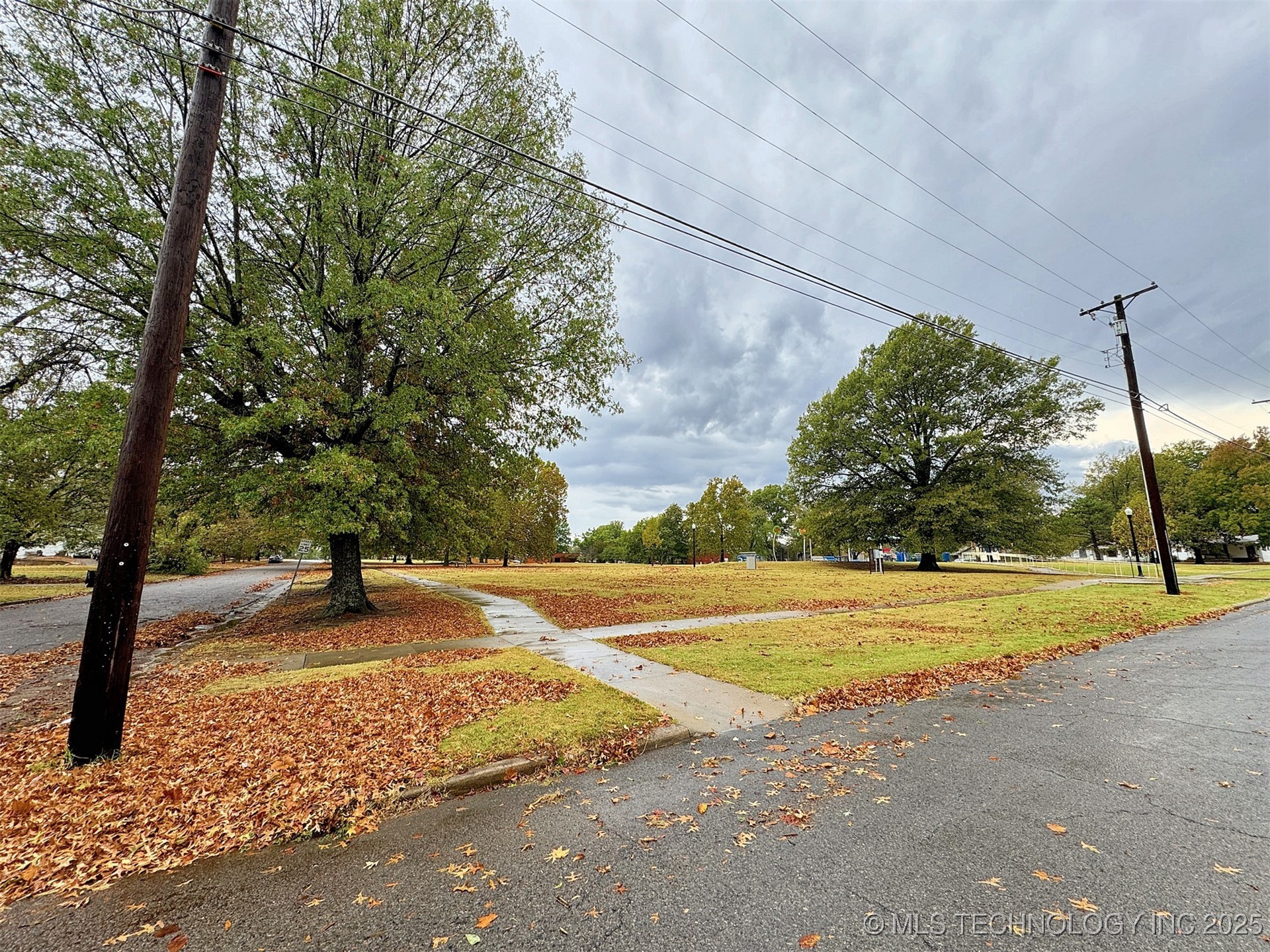 1420 W Broadway Street Property Photo 70