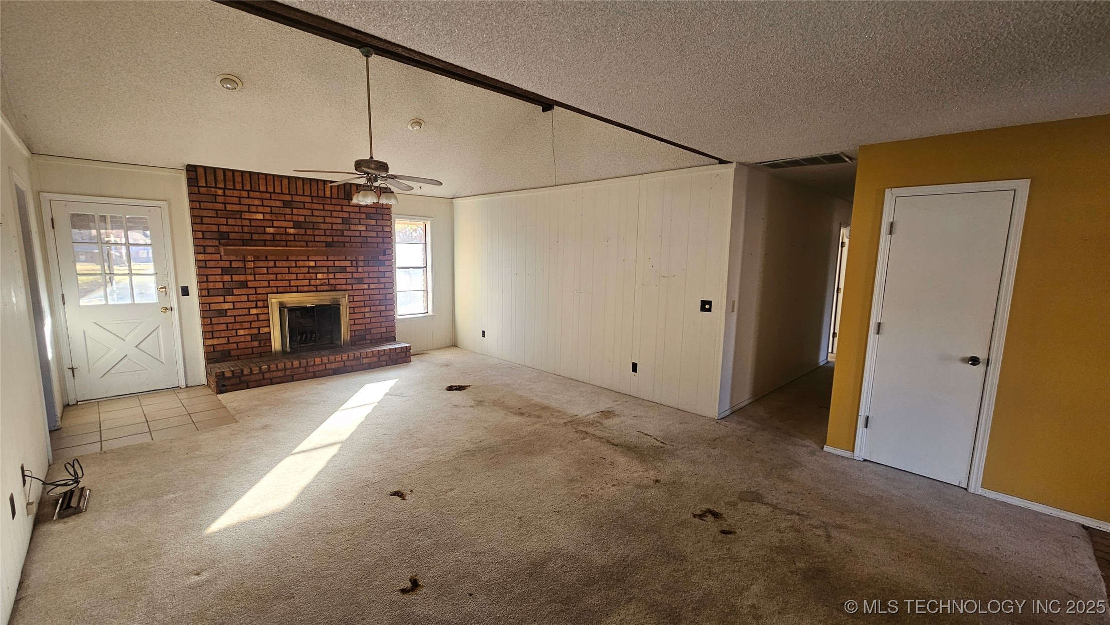 25302 E 64th Street S Property Photo 5