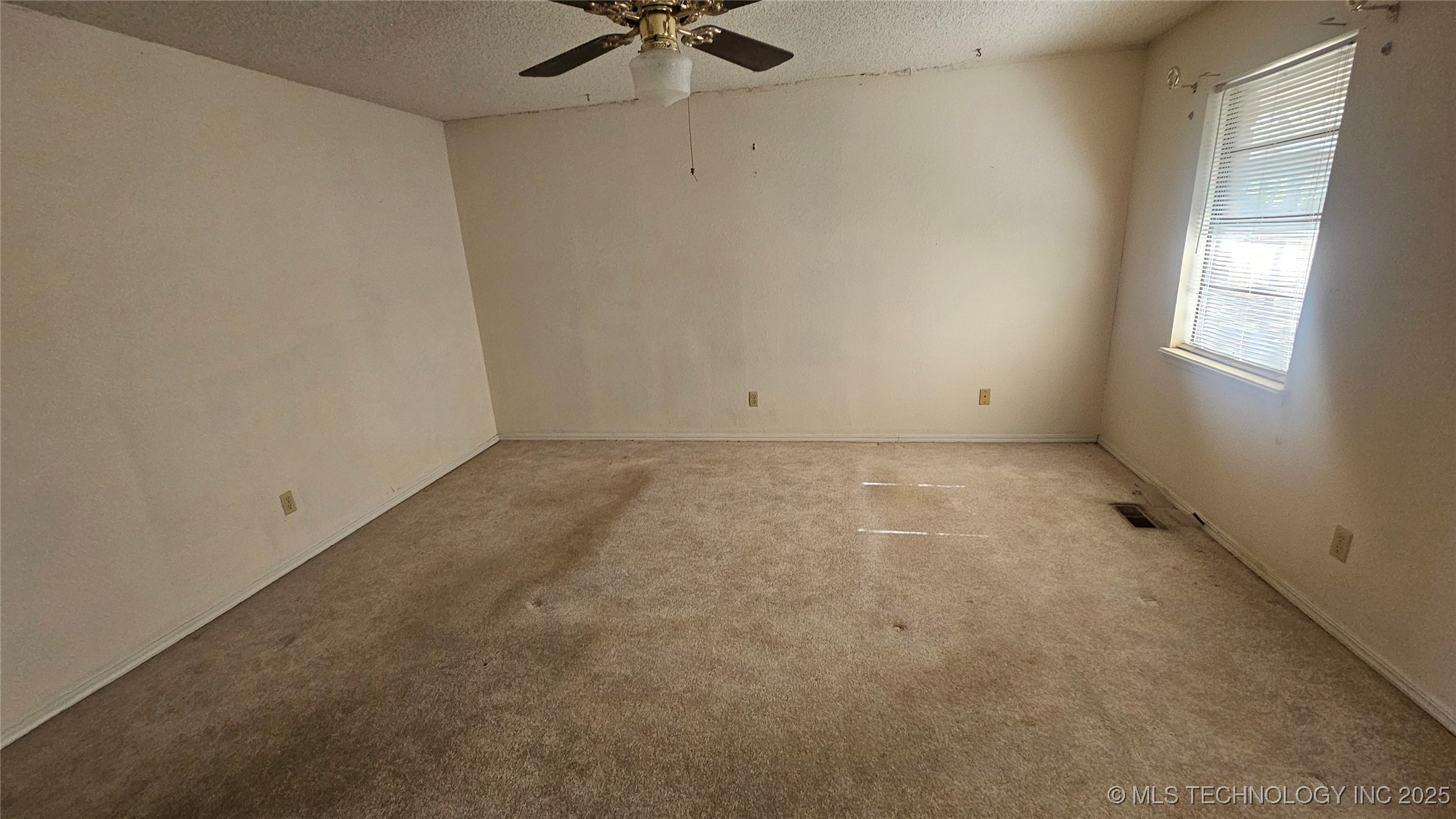 25302 E 64th Street S Property Photo 14