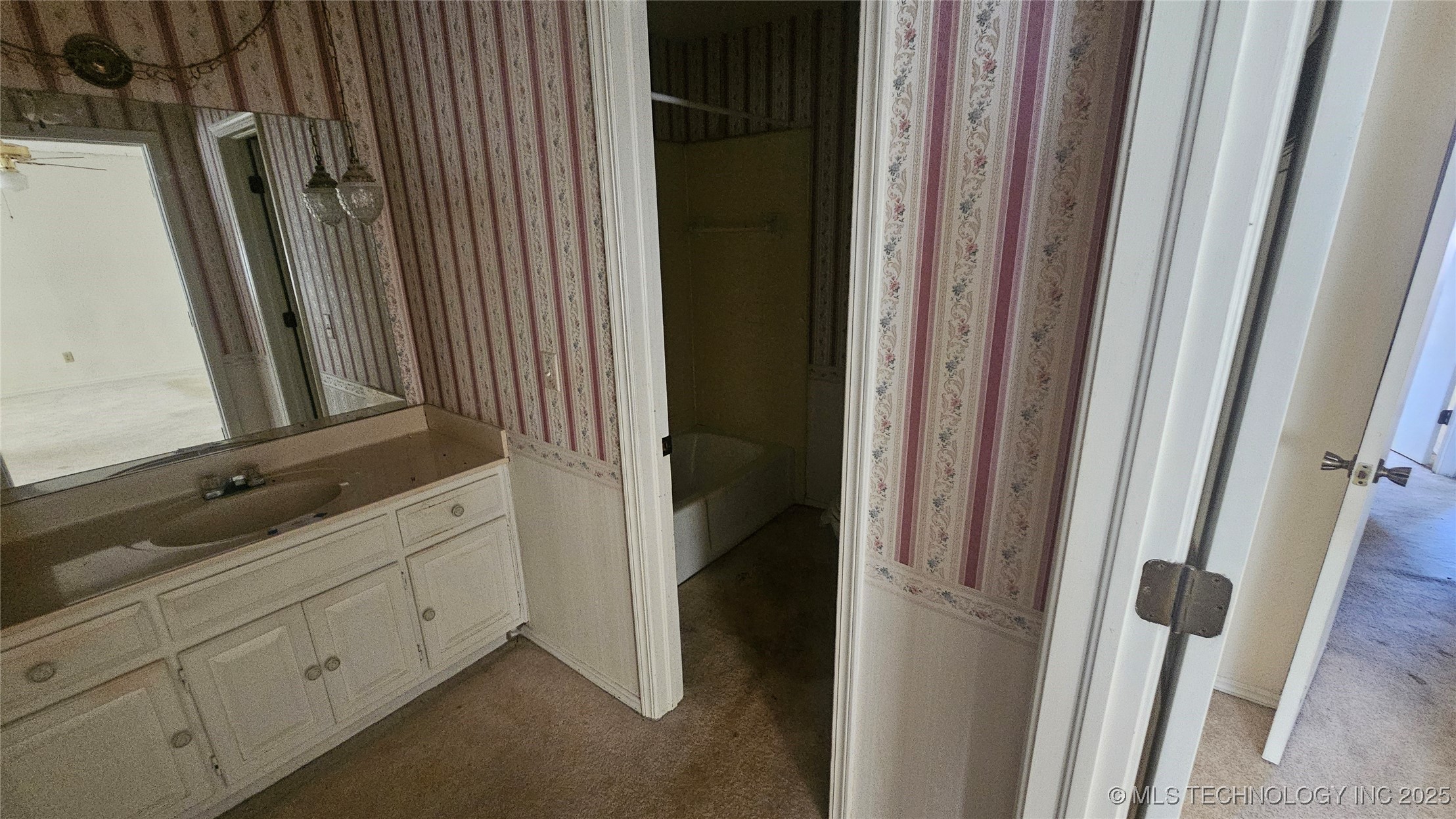 25302 E 64th Street S Property Photo 18