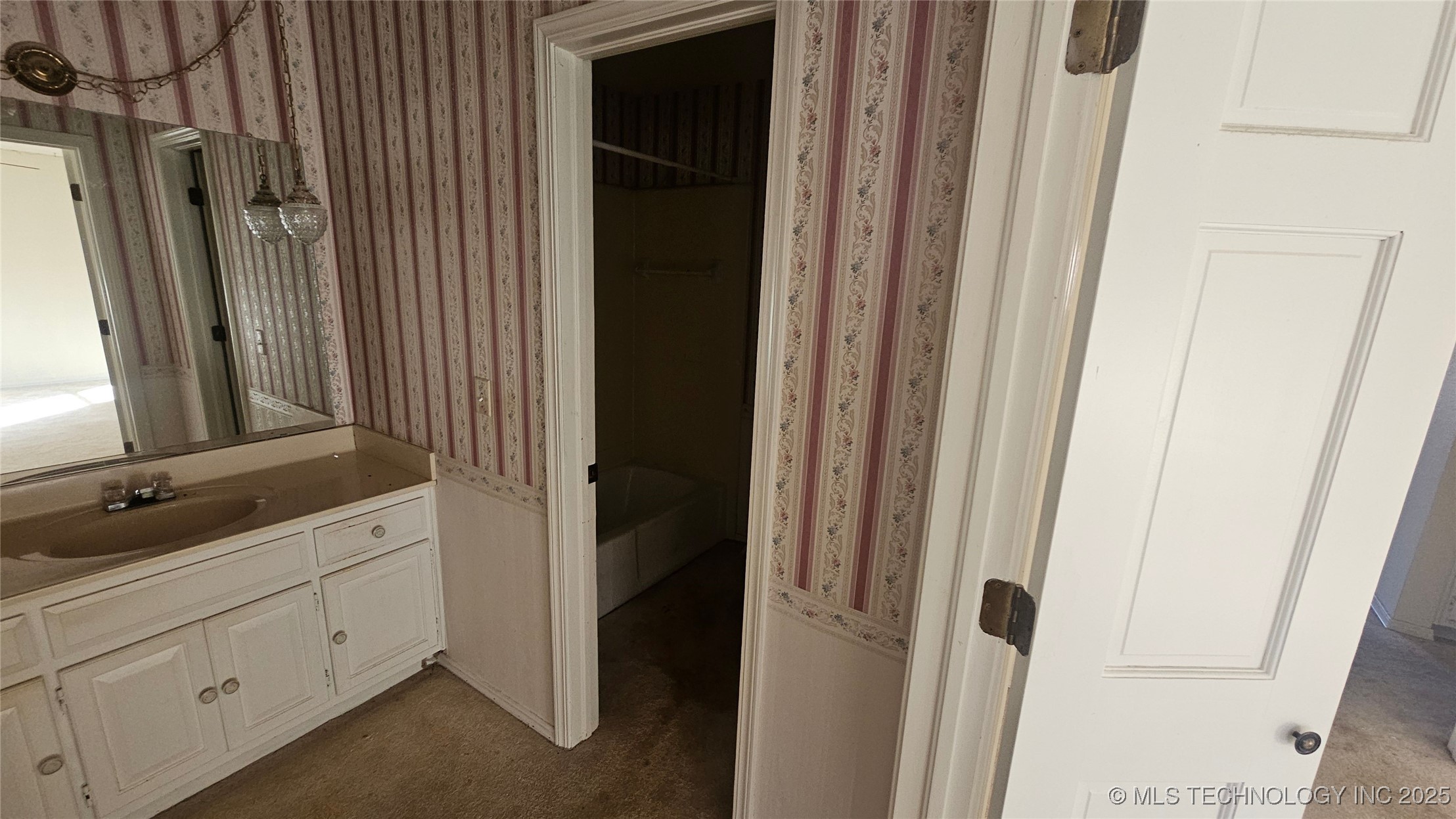 25302 E 64th Street S Property Photo 19