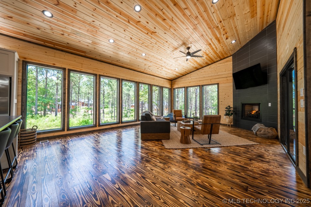 75 Redbud Springs Trail Property Photo 3