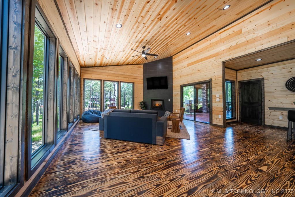 75 Redbud Springs Trail Property Photo 4