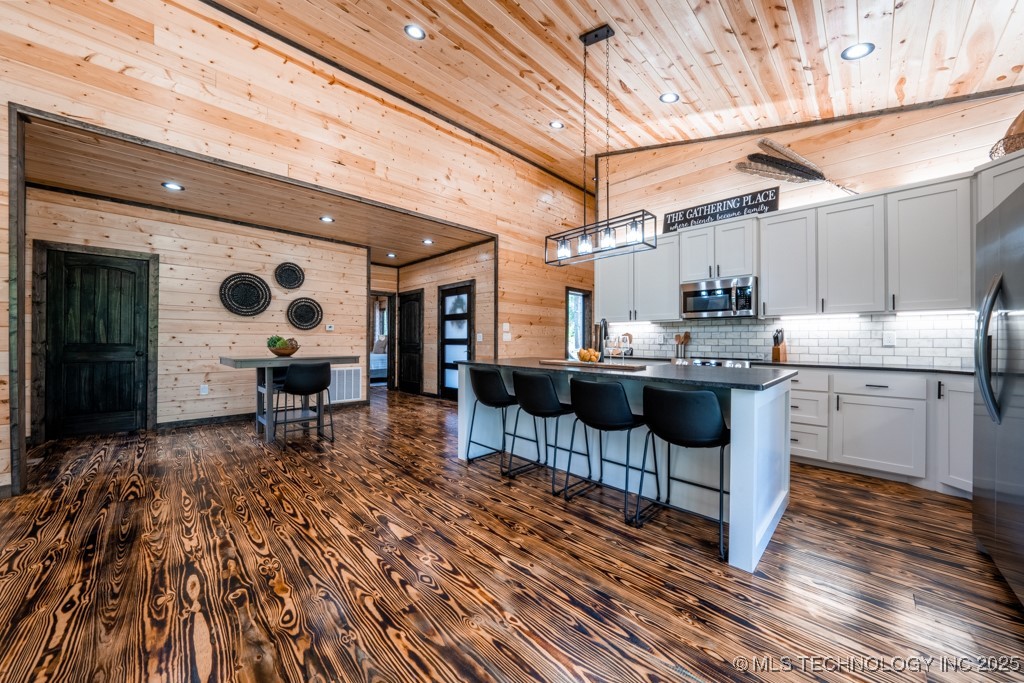 75 Redbud Springs Trail Property Photo 9