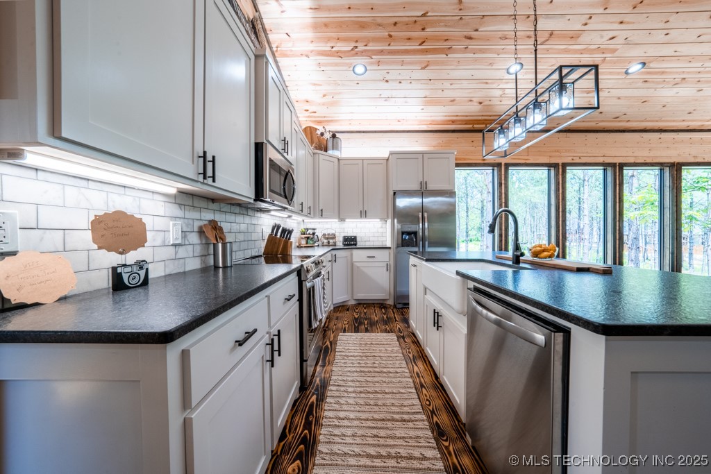 75 Redbud Springs Trail Property Photo 12