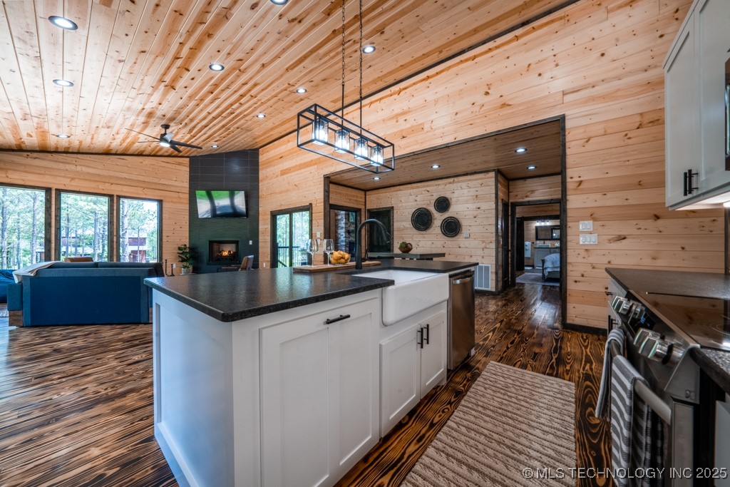 75 Redbud Springs Trail Property Photo 14