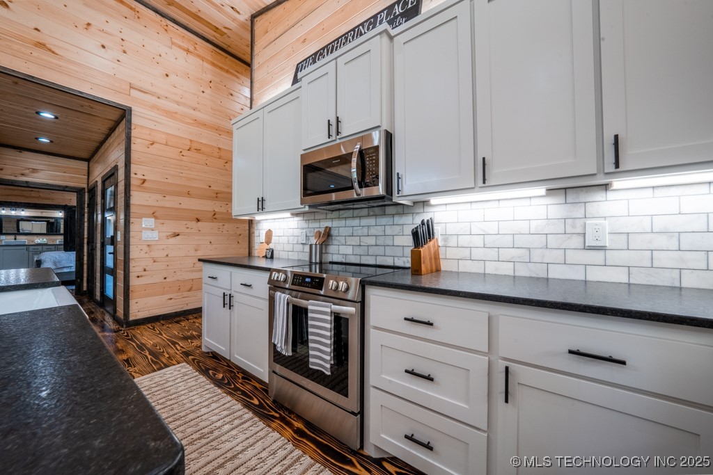 75 Redbud Springs Trail Property Photo 15