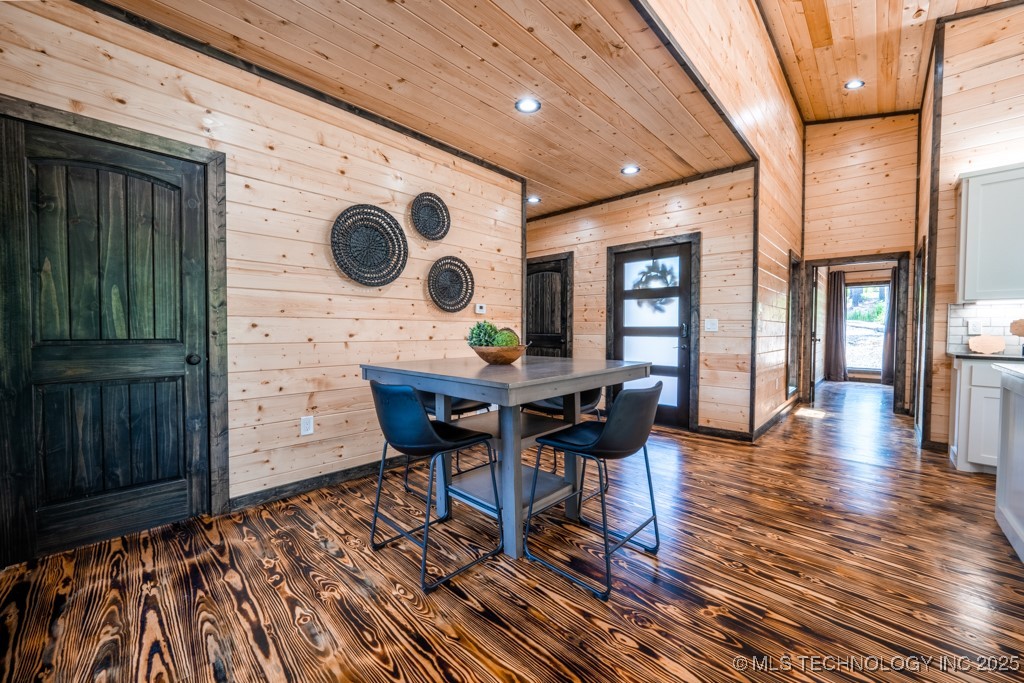 75 Redbud Springs Trail Property Photo 18