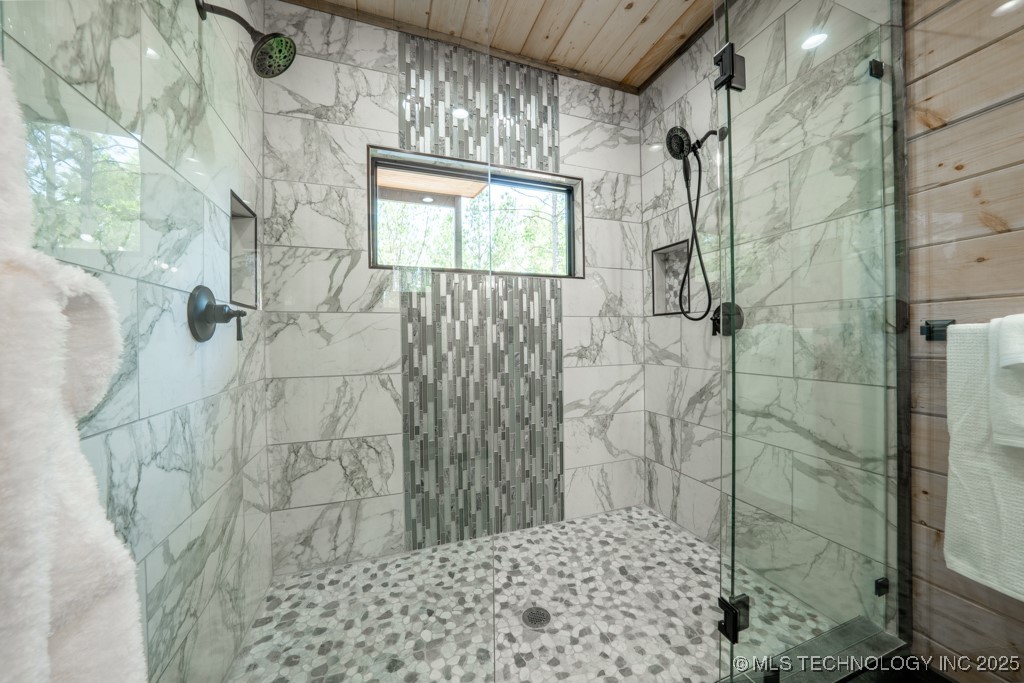 75 Redbud Springs Trail Property Photo 29