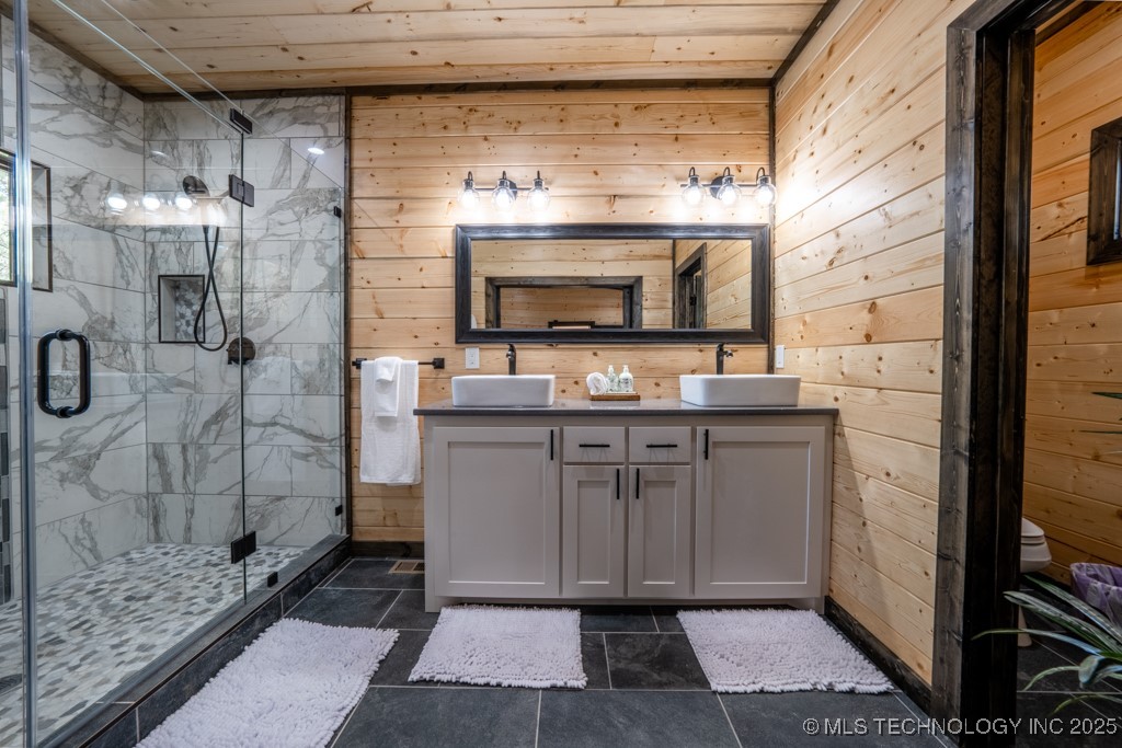 75 Redbud Springs Trail Property Photo 31