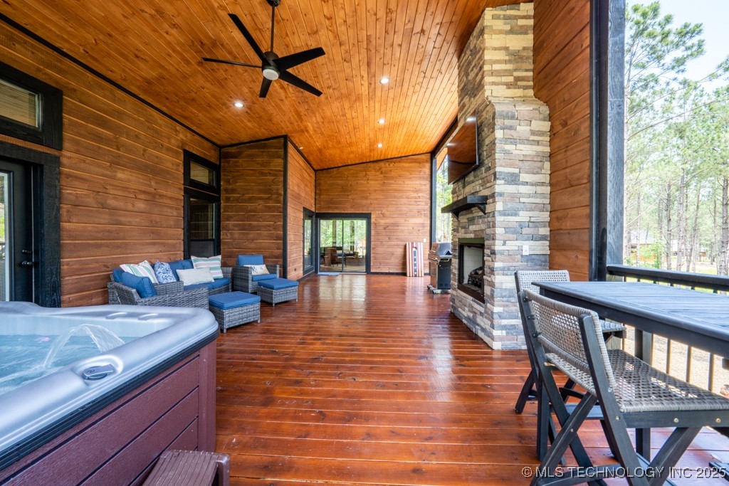 75 Redbud Springs Trail Property Photo 33